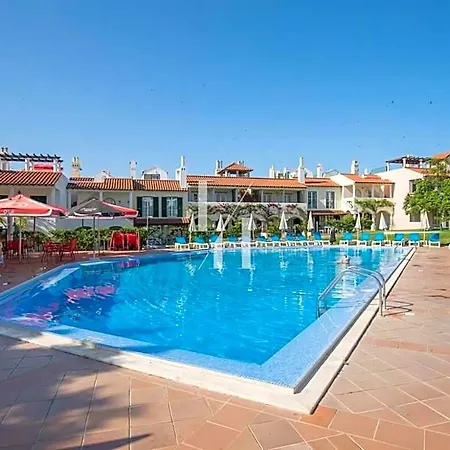 Old Village & Prestige فندق 3*